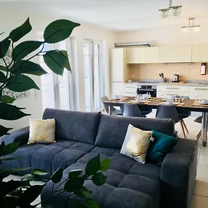 Apartment Art Deco 100m2 Flat 2 Min Walking From Train Station In Center, Free Parking And Terrace - 2b, Luxembourg